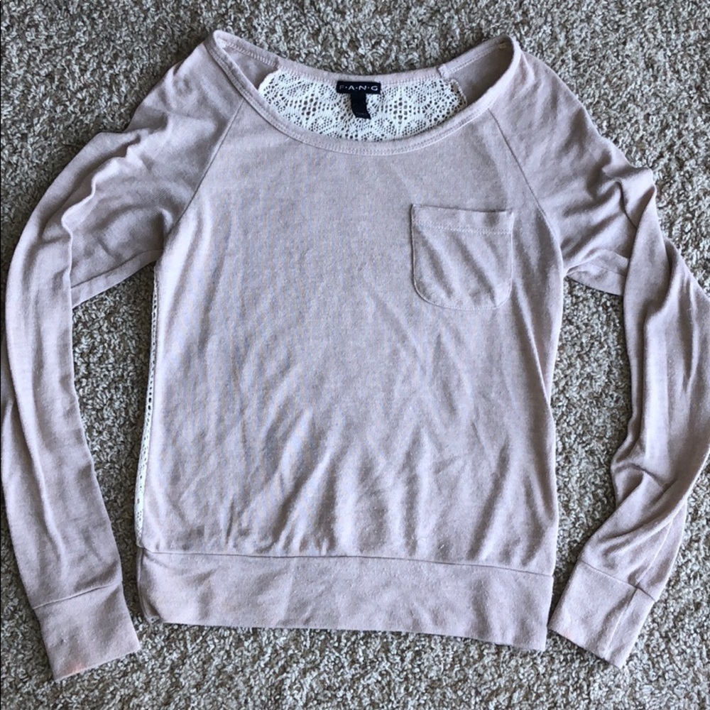 Fang. Long sleeve.